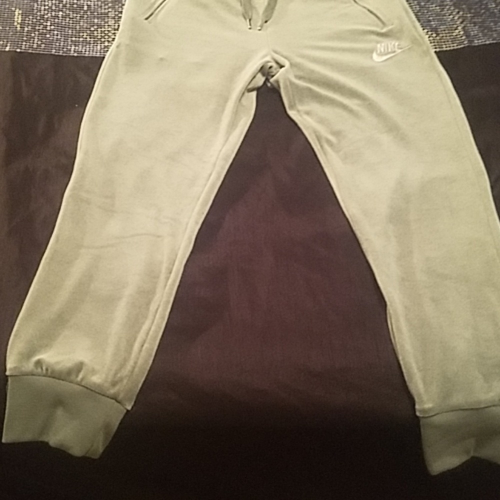 Nike Capris